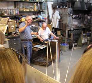 Glasbläser bei der Arbeit