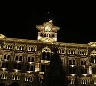 Piazza Unità by night