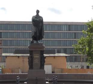 Schinkel-Denkmal