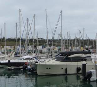 Unterwegs am Yachthafen von Albufeira