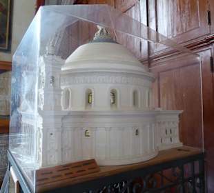 Geben Sie dem Bild einen Titel*Rotunda Santa Marij