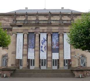 Die Oper am Platz Broglie