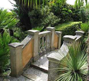 Brücke im Garten, auch ein schöner Aussichtspunkt