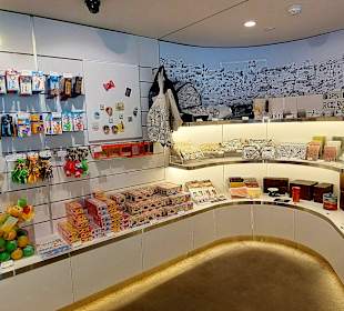 Taipei 101 Souveniershop