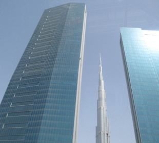 Dubai Stadt mit Burj Khalifa