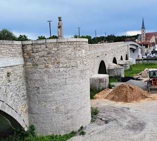 Die alte Mainbrücke