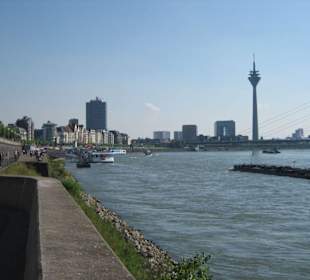 Düsseldorfer Rheinterrassen