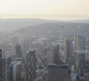 Hoch über Seattle in der 73.Etage Columbia Tower