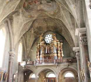 Blick zur Orgelempore