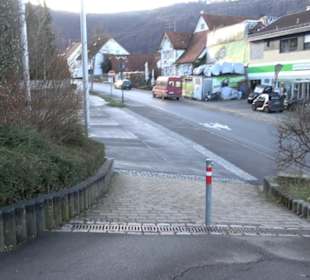 Bolzplatz Single Halle Glems