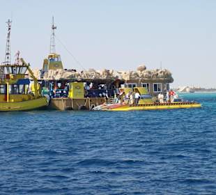 Der U-Boot Hafen auf dem Meer