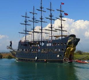 Ausflugskogge von Manavgat in Richtung offene See