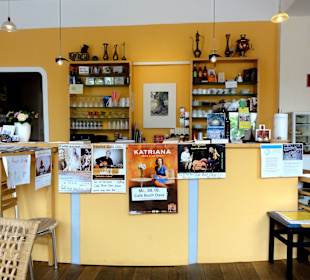 Der Thekenbereich des Cafés