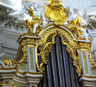 Viel Gold an der Orgel