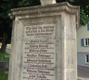 Platz am Kriegerdenkmal Auingen