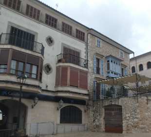 Am Marktplatz von Sineu