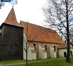 Heidekirche Sankt Cyriakus in Groß Hehlen