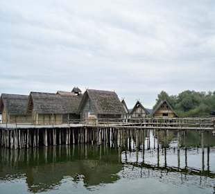Pfahlbauten