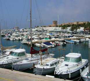 Hafen von Cala Ratjada