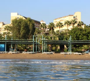 Hotel vom Meer gesehen