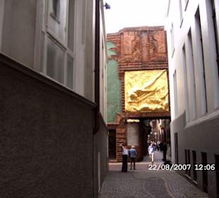 Eingang zur Böttchergasse - Lichtbringerin