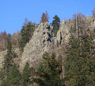 Die Hahnenkleeklippen im Odertal, ca 2 Km entfernt