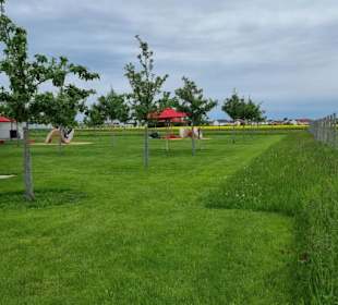 Rechts Bauerngebiet WC-Anlagen