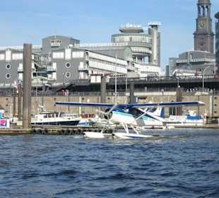 Hafenrundflug mit dem Wasserflugzeug