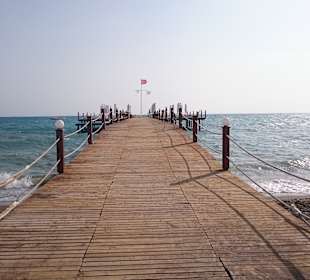 Strand Lara