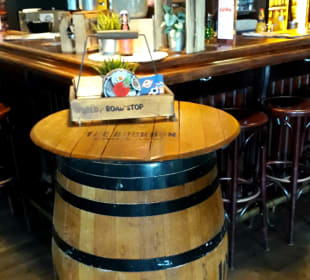 Restaurant Road Stop