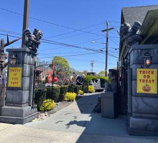 Haunted House of Hamburgers
