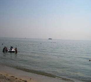Schöner Strand 15 Minuten zu Fuß rechts vom Hotel Riu Dolce 