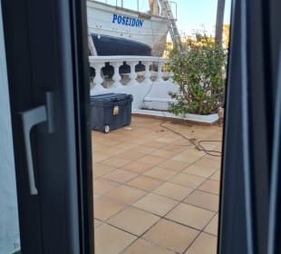 Auch der Ausblick hinten raus.  Eher unzufrieden.  Hotel Bahia