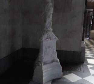 Mausoleum 