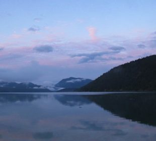 Walchensee in der Dämmerung