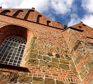 Mauerwerk der Kirche