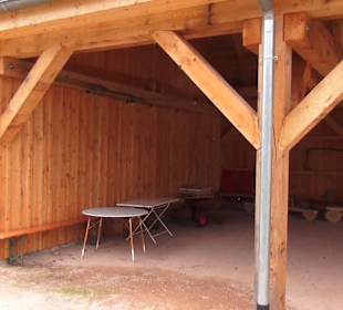 Offener Unterstand