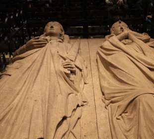 Grabmal Heinrich des Löwen