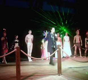 Abendshow in der Südsee