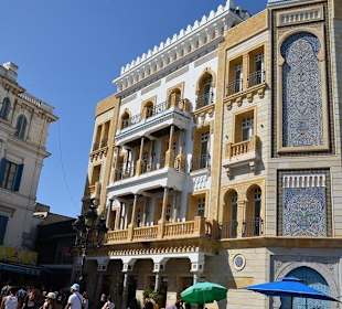 Stara zabudowa za bramą Bab el Bahr