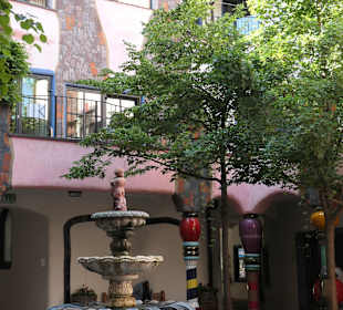 Bei der Grünen Zitadelle (Hundertwasserhaus)