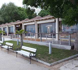 Schöne Strandpromenade 