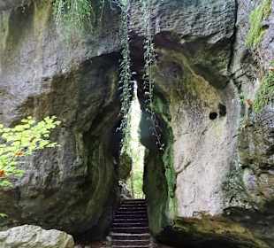 Rundweg durch den Felsengarten Sanspareil