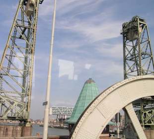 Die Auch-Hafenstadt Rotterdam