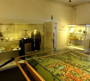 Rundgang durch die Ausstellung des Museums