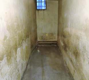 Im Zellentrakt des Kellers im EL-DE-Haus