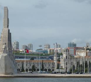 Entdeckerdenkmal vom Tejo aus