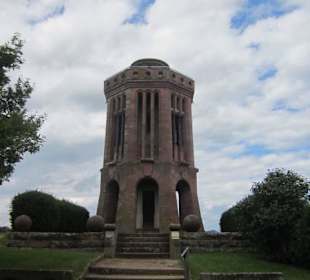 Denkmäler bei Elsasshausen