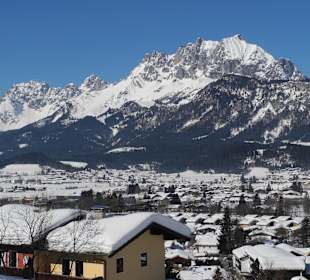 St. Johann / Tirol mit dem "Wilden Kaiser"