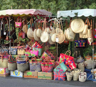 Rundgang über den Wochenmarkt von Argelès-Plage 